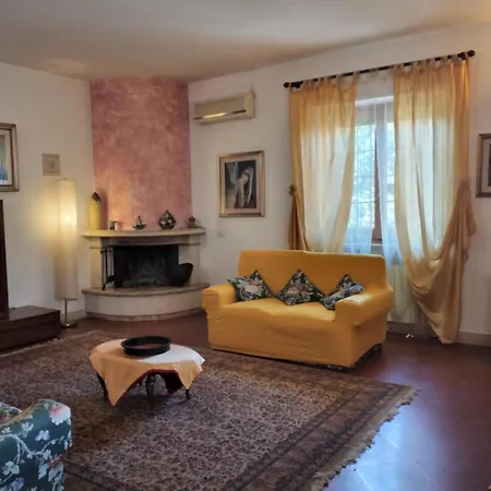 ゲストハウス La Casa Degli Oleandri